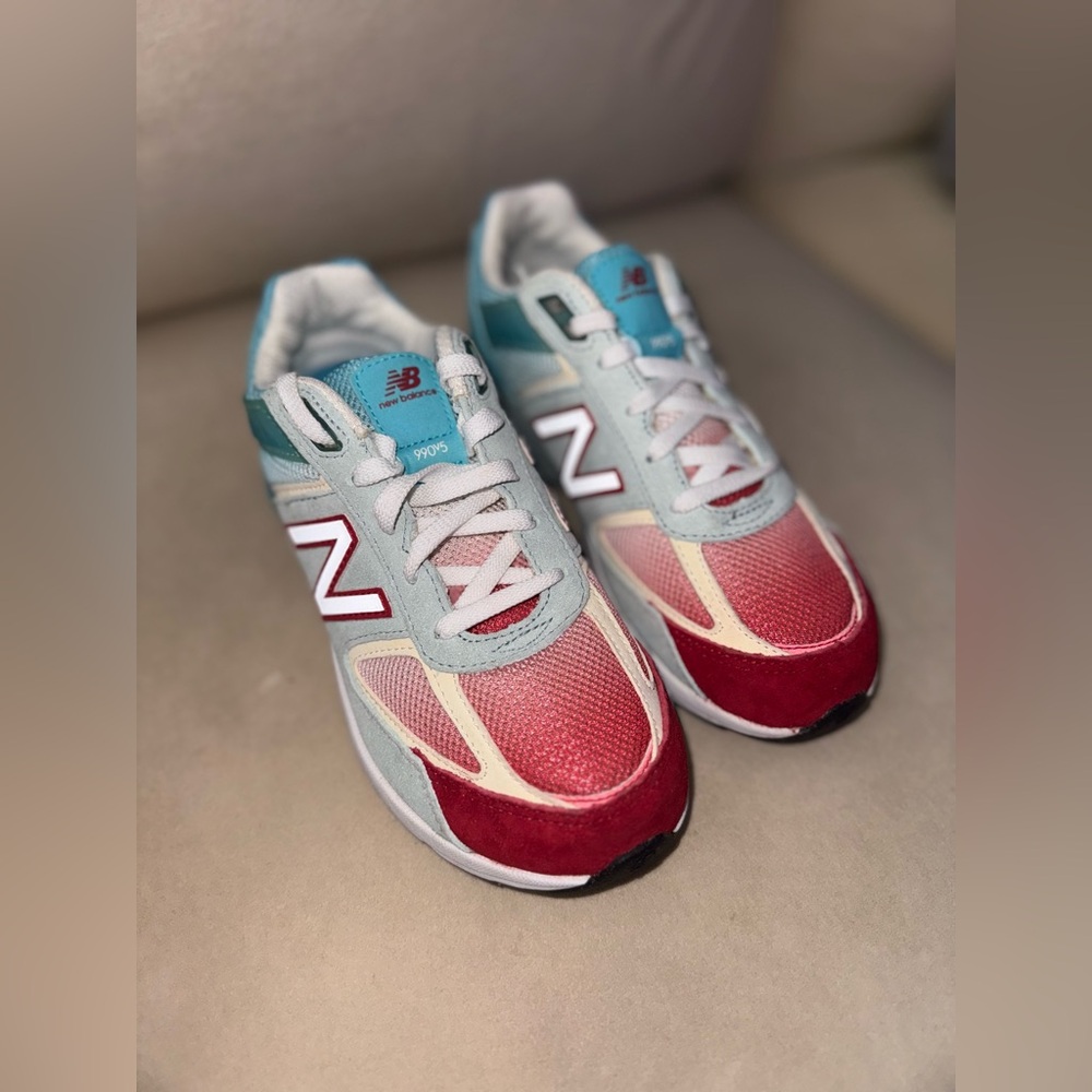 New Balance 990v5
